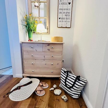 Seelund - Meeresrauschen Lauschen - Ruhiges Sonniges Apartment Mit Garten Und Terrasse Nahe Strand Und Ostsee Schönhagen 외부 사진